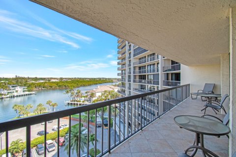 Condo in Highland Beach, Florida, 2 bedrooms  № 1142634 - photo 18