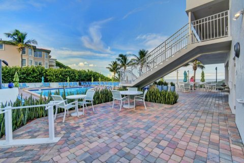 Condo in Highland Beach, Florida, 2 bedrooms  № 1142634 - photo 6