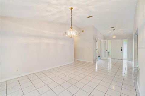 Villa ou maison à vendre à Tampa, Floride: 3 chambres, 253.34 m2 № 687497 - photo 3