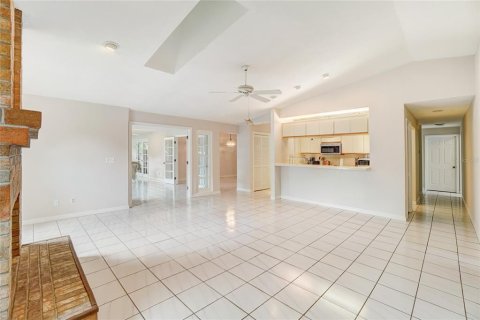 Villa ou maison à vendre à Tampa, Floride: 3 chambres, 253.34 m2 № 687497 - photo 8