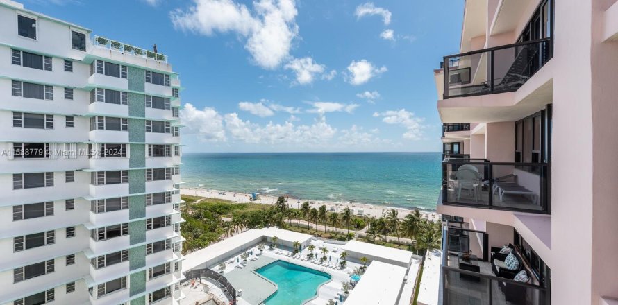 Condo in Miami Beach, Florida, 2 bedrooms  № 1408829