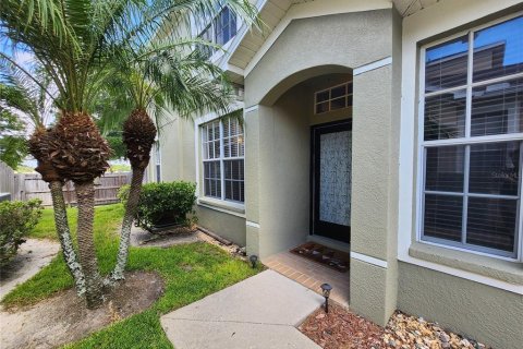 Townhouse in Tampa, Florida 3 bedrooms, 174.84 sq.m. № 1278384 - photo 5