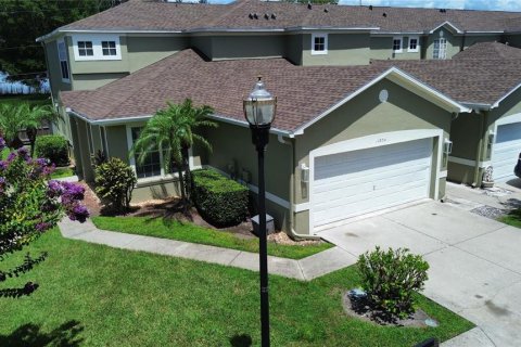 Townhouse in Tampa, Florida 3 bedrooms, 174.84 sq.m. № 1278384 - photo 1