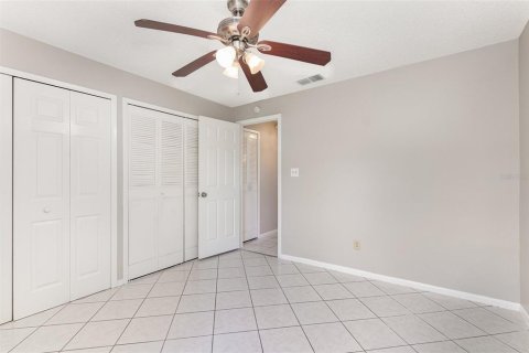 Casa en venta en Orlando, Florida, 4 dormitorios, 190.26 m2 № 1131885 - foto 15