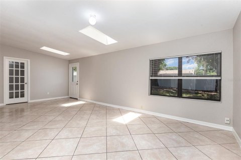 Casa en venta en Orlando, Florida, 4 dormitorios, 190.26 m2 № 1131885 - foto 11