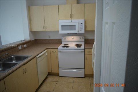 Townhouse in Homestead, Florida 2 bedrooms, 122.07 sq.m. № 1384338 - photo 21