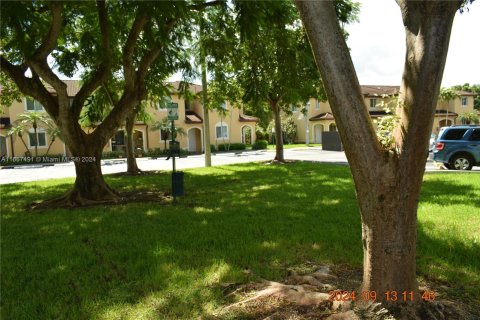 Townhouse in Homestead, Florida 2 bedrooms, 122.07 sq.m. № 1384338 - photo 5