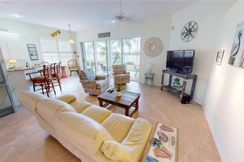 Villa ou maison à vendre à Punta Gorda, Floride: 3 chambres, 182.37 m2 № 1259094 - photo 6