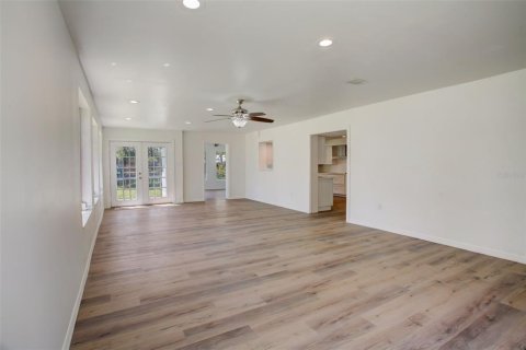 Casa en venta en Lutz, Florida, 5 dormitorios, 338.72 m2 № 1114005 - foto 15