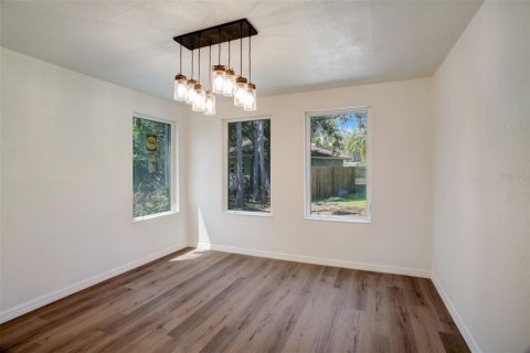 Casa en venta en Lutz, Florida, 5 dormitorios, 338.72 m2 № 1114005 - foto 11