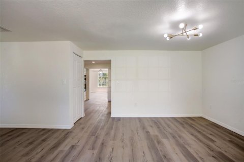 Casa en venta en Lutz, Florida, 5 dormitorios, 338.72 m2 № 1114005 - foto 8