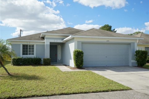 Villa ou maison à louer à Riverview, Floride: 3 chambres, 119.84 m2 № 1351345 - photo 1