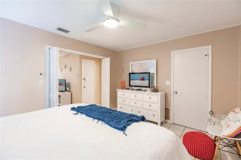 Copropriété à vendre à Sarasota, Floride: 1 chambre, 48.49 m2 № 1351386 - photo 14