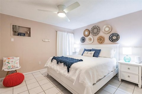 Copropriété à vendre à Sarasota, Floride: 1 chambre, 48.49 m2 № 1351386 - photo 12