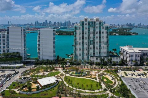 Condominio en venta en Miami Beach, Florida, 2 dormitorios, 106.56 m2 № 1159007 - foto 17