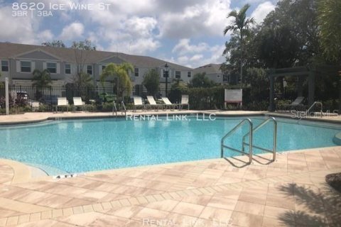 Townhouse in Sarasota, Florida 3 bedrooms, 168.99 sq.m. № 1342276 - photo 28