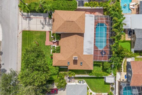 Casa en venta en Seminole, Florida, 5 dormitorios, 265.42 m2 № 1303362 - foto 4