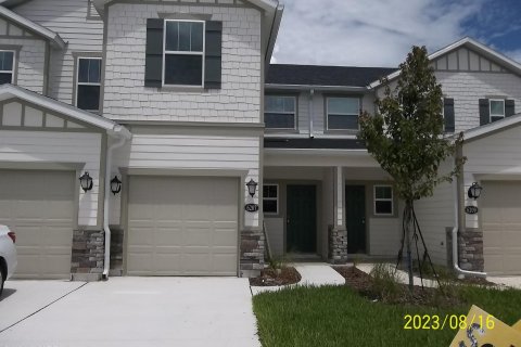 Villa ou maison à louer à Jacksonville, Floride: 3 chambres, 126.16 m2 № 770268 - photo 1