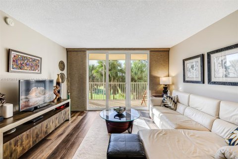 Copropriété à vendre à Plantation, Floride: 2 chambres, 94.3 m2 № 1389811 - photo 13