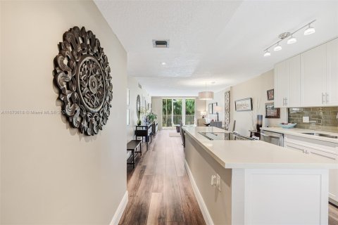 Copropriété à vendre à Plantation, Floride: 2 chambres, 94.3 m2 № 1389811 - photo 3