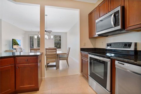Condominio en venta en Orlando, Florida, 3 dormitorios, 121.42 m2 № 1005863 - foto 6