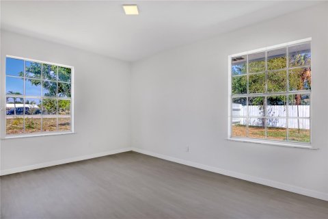 Casa en venta en Vero Beach, Florida, 4 dormitorios № 1099717 - foto 23