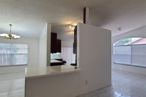 Casa en venta en Miami, Florida, 3 dormitorios, 146.6 m2 № 1412417 - foto 8