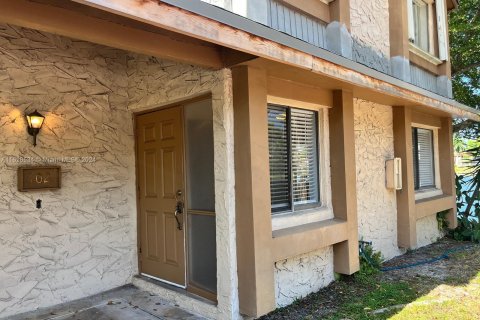 Condo in Plantation, Florida, 2 bedrooms  № 1292058 - photo 2