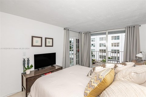 Copropriété à vendre à Miami Beach, Floride: 1 chambre, 69.68 m2 № 1293094 - photo 5