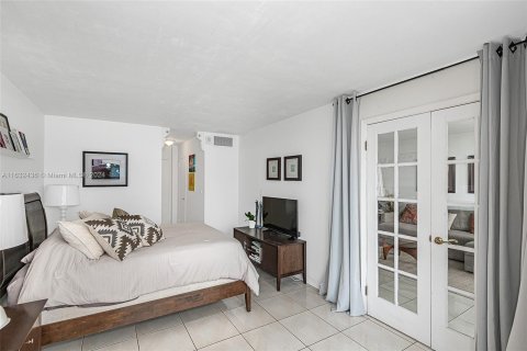 Copropriété à vendre à Miami Beach, Floride: 1 chambre, 69.68 m2 № 1293094 - photo 3