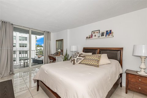 Copropriété à vendre à Miami Beach, Floride: 1 chambre, 69.68 m2 № 1293094 - photo 4