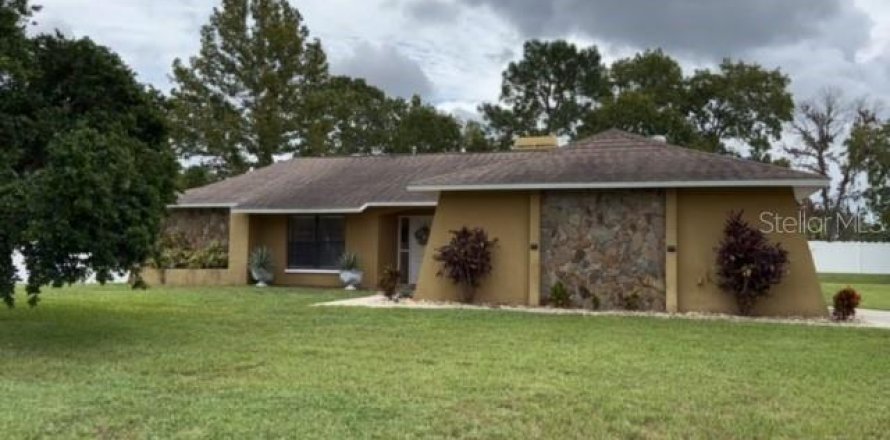 Casa en Spring Hill, Florida 3 dormitorios, 184.97 m2 № 1388527