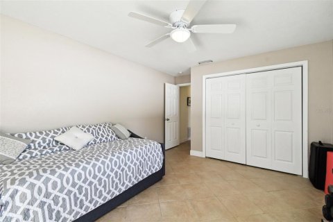 Casa en venta en Spring Hill, Florida, 3 dormitorios, 184.97 m2 № 1388527 - foto 20