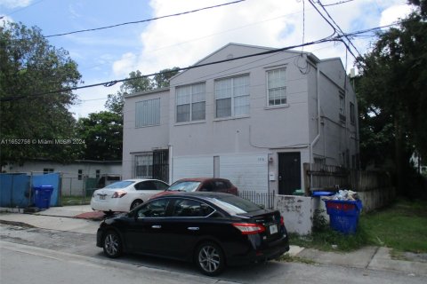 Propiedad comercial en venta en Miami, Florida, 315.87 m2 № 1346002 - foto 1