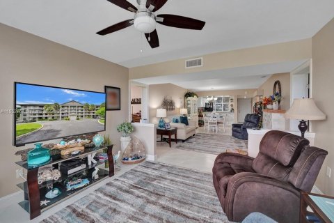 Condo in Davie, Florida, 2 bedrooms  № 1346006 - photo 23