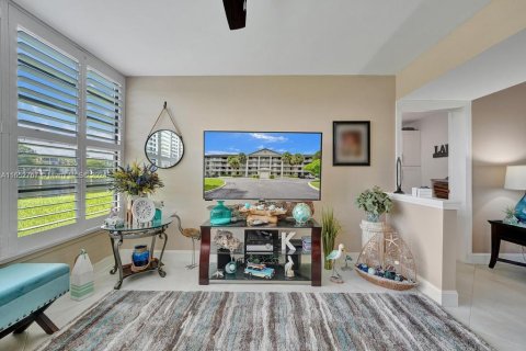 Condo in Davie, Florida, 2 bedrooms  № 1346006 - photo 22