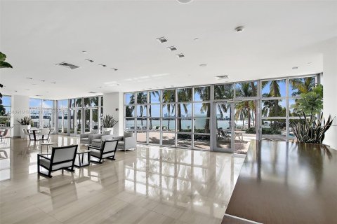 Condo in Miami Beach, Florida, 1 bedroom  № 1159395 - photo 18