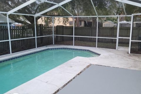 House in Tampa, Florida 3 bedrooms, 138.98 sq.m. № 1424272 - photo 12