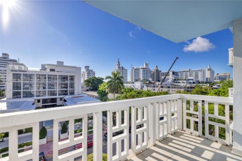 Condominio en venta en Miami Beach, Florida, 1 dormitorio, 74.32 m2 № 1237029 - foto 12