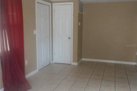 Commercial property in Holiday, Florida 4 bedrooms, 113.71 sq.m. № 1194268 - photo 13