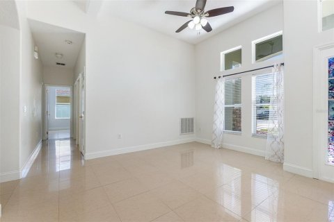 Casa en venta en Saint Cloud, Florida, 4 dormitorios, 223.71 m2 № 1382129 - foto 8