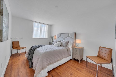 Copropriété à vendre à Fort Lauderdale, Floride: 2 chambres, 111.48 m2 № 1127017 - photo 29