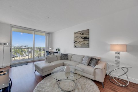 Condo in Fort Lauderdale, Florida, 2 bedrooms  № 1127017 - photo 7