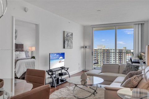 Condo in Fort Lauderdale, Florida, 2 bedrooms  № 1127017 - photo 6