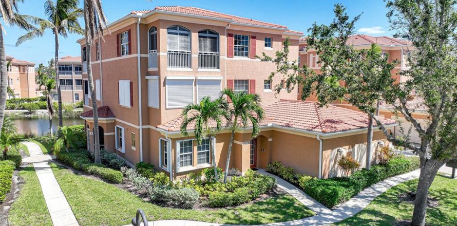 Condo à Punta Gorda, Floride, 3 chambres  № 486212