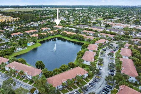 Touwnhouse à vendre à Miramar, Floride: 2 chambres, 98.1 m2 № 1183895 - photo 17