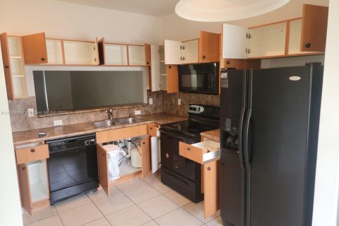 Touwnhouse à vendre à Miramar, Floride: 2 chambres, 98.1 m2 № 1183895 - photo 15