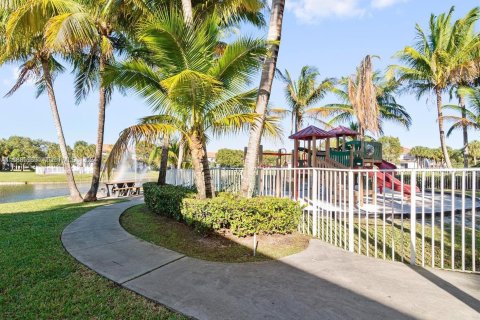 Adosado en venta en Miramar, Florida, 2 dormitorios, 98.1 m2 № 1183895 - foto 16