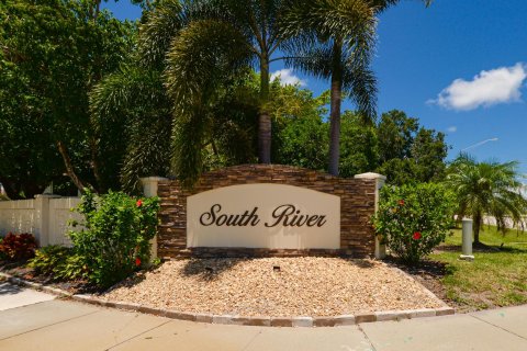 Condo in Stuart, Florida, 2 bedrooms  № 1186185 - photo 2