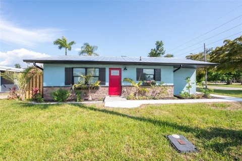 Casa en venta en Punta Gorda, Florida, 2 dormitorios, 67.45 m2 № 1202967 - foto 1